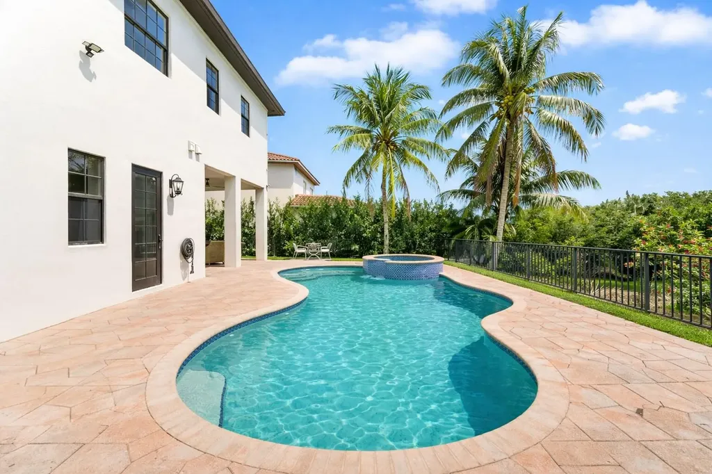 10221 Majestic Trail Parkland FL 33076