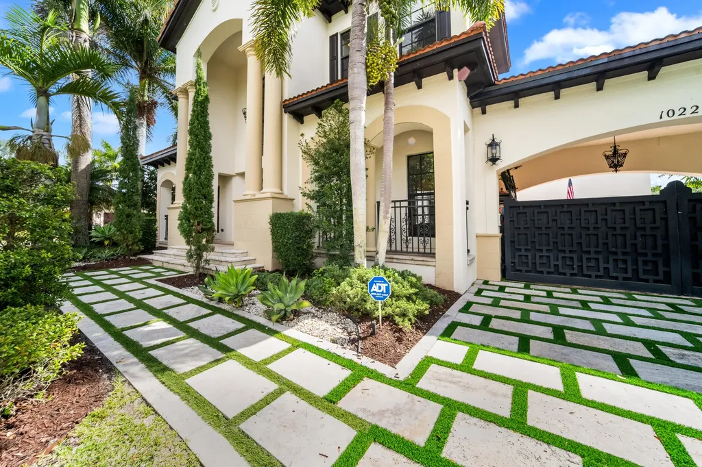 10221 Majestic Trail Parkland FL 33076