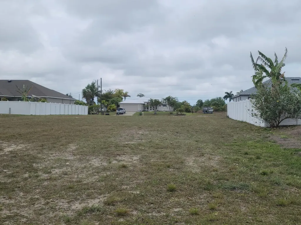 3222 NE 13th Court Cape Coral FL 33909