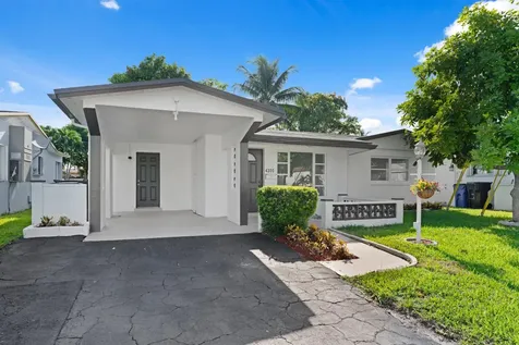 4300 NW 45th Terrace Lauderdale Lakes FL 33319