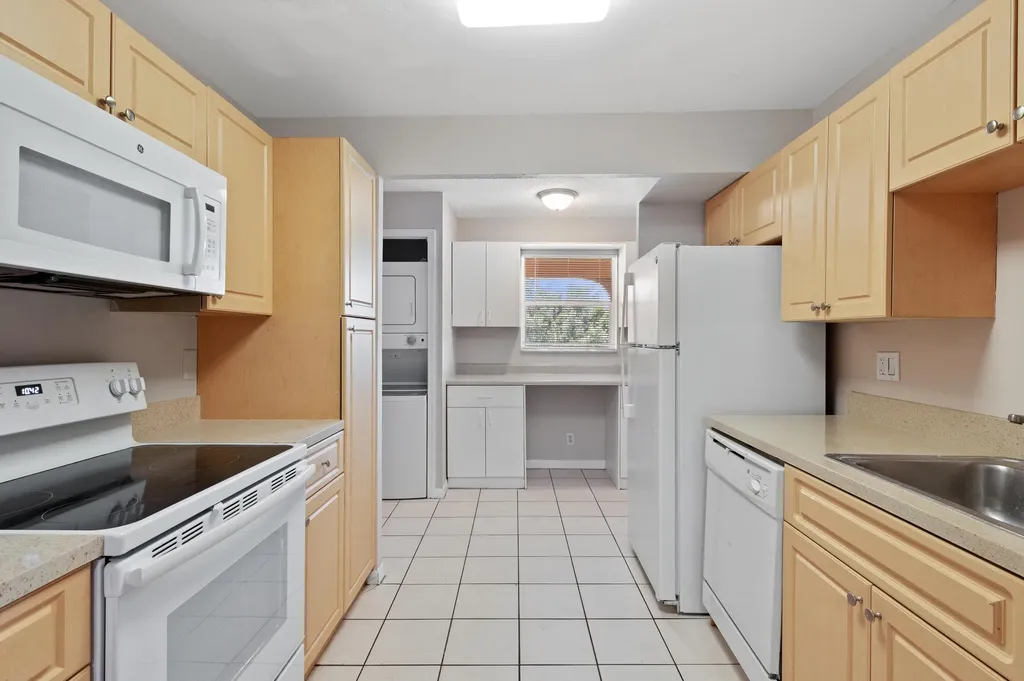2700 Coral Springs Drive Coral Springs FL 33065