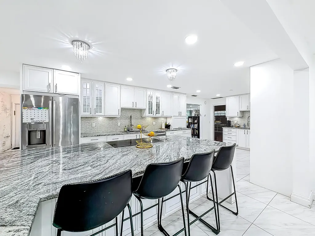 9990 NW 38th Street Coral Springs FL 33065