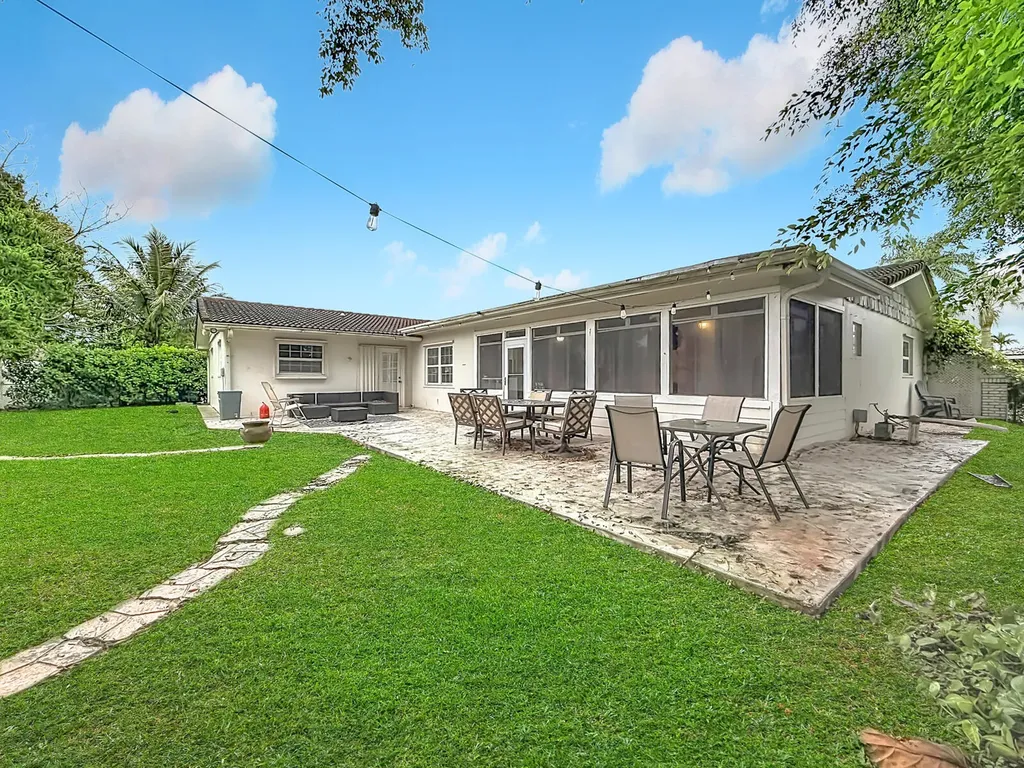 9990 NW 38th Street Coral Springs FL 33065