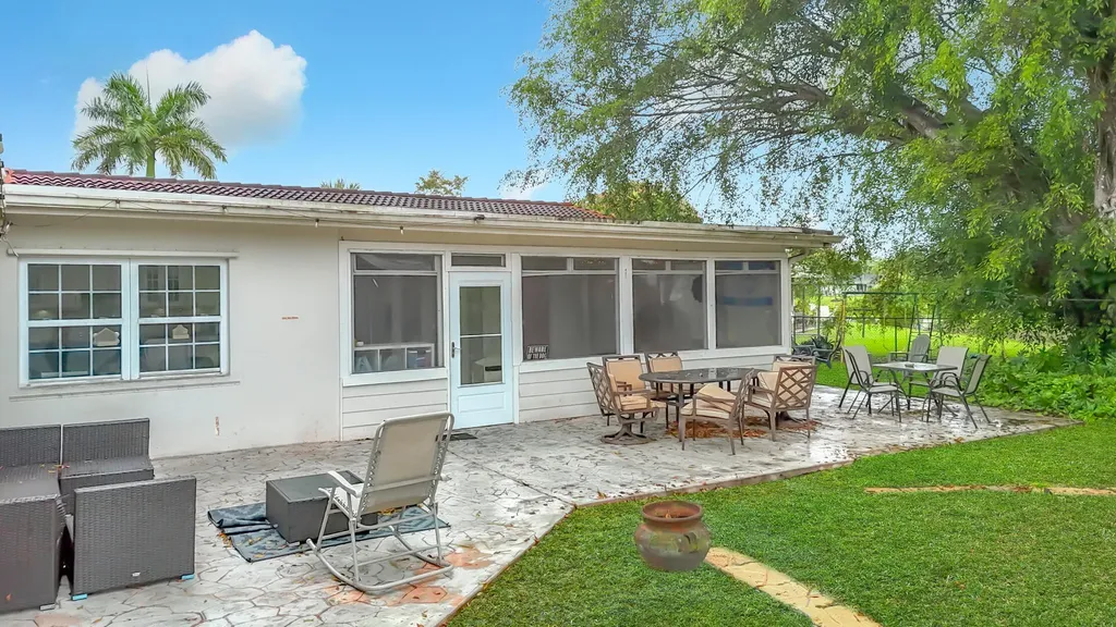 9990 NW 38th Street Coral Springs FL 33065