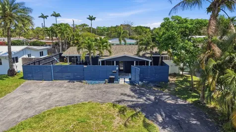 3690 NE 16th Avenue Oakland Park FL 33334