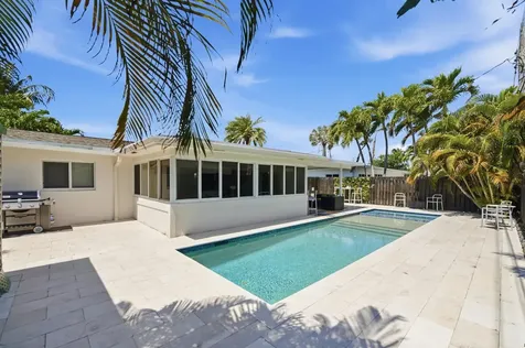 3690 NE 16th Avenue Oakland Park FL 33334