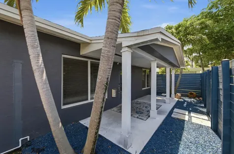 3690 NE 16th Avenue Oakland Park FL 33334