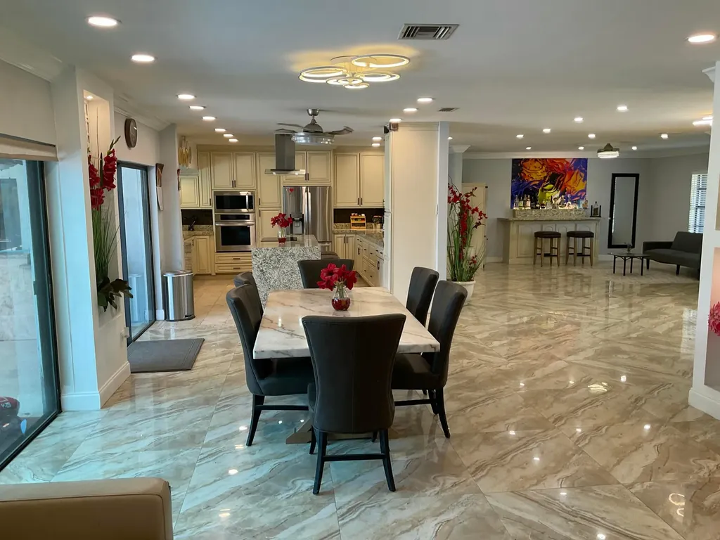 10477 NW 4th Street Coral Springs FL 33071