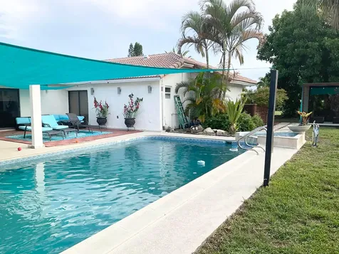10477 NW 4th Street Coral Springs FL 33071