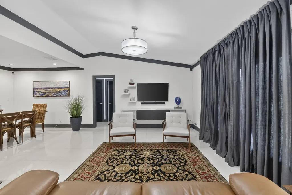 6800 NW 24th Terrace Fort Lauderdale FL 33309
