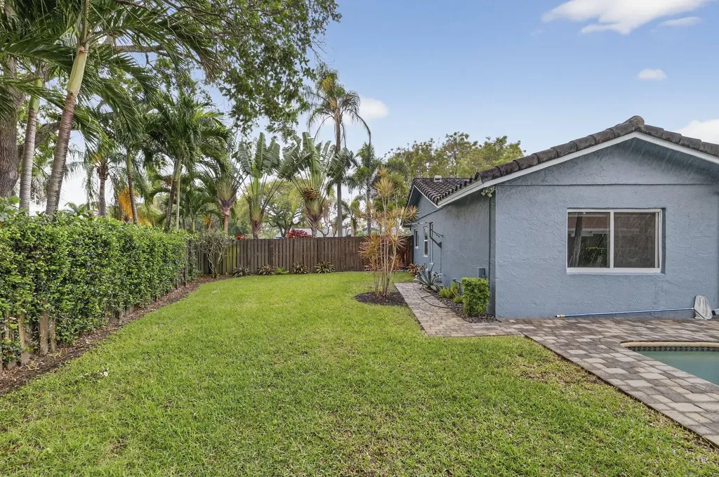 6800 NW 24th Terrace Fort Lauderdale FL 33309