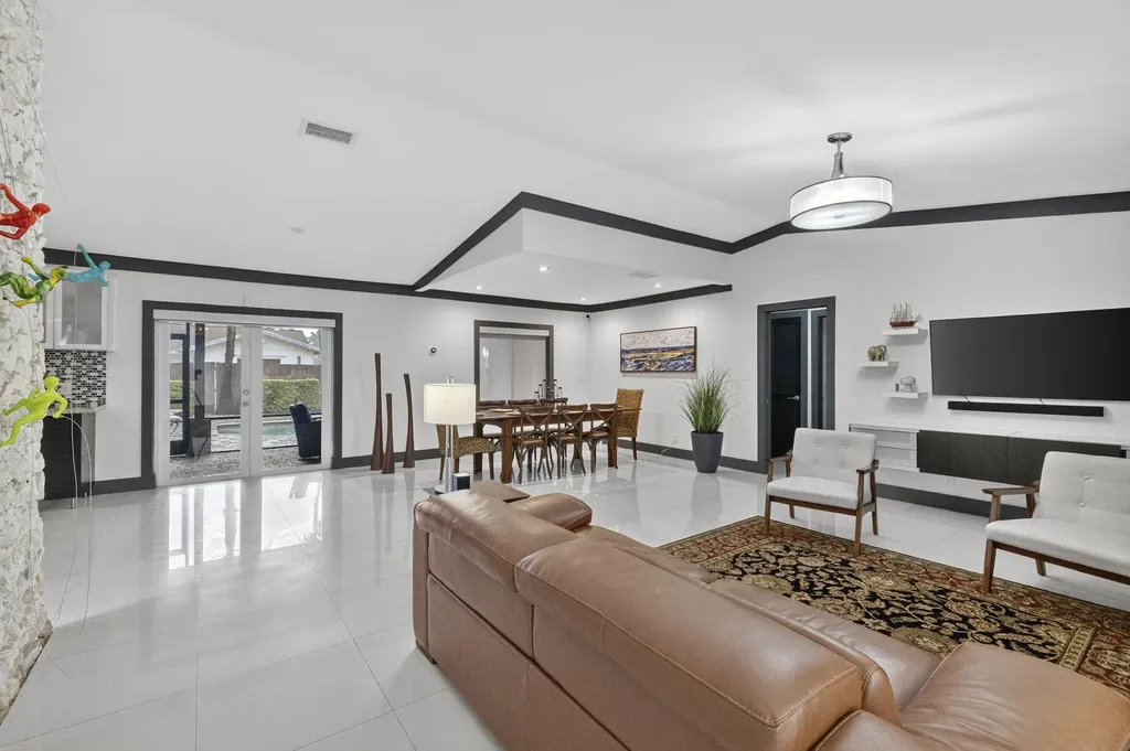 6800 NW 24th Terrace Fort Lauderdale FL 33309