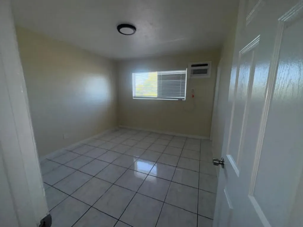 1751 NE 31st Street Pompano Beach FL 33064