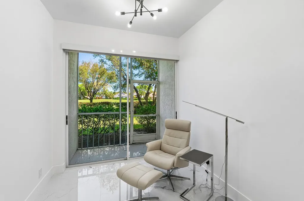 5082 Lake Catalina Drive Boca Raton FL 33496