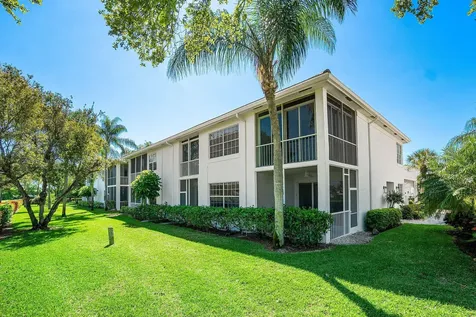 5082 Lake Catalina Drive Boca Raton FL 33496