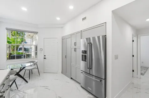 5082 Lake Catalina Drive Boca Raton FL 33496