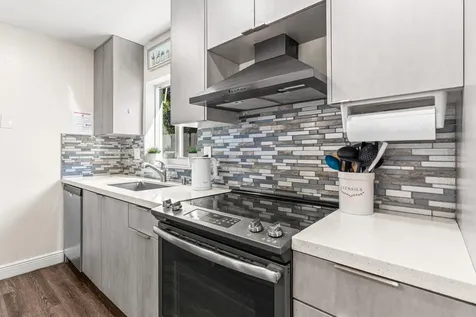 1121 N 66th Terrace Hollywood FL 33024