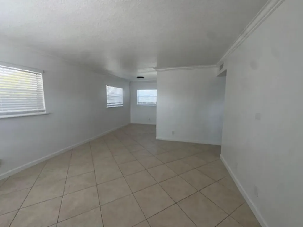 8 SE 19th Avenue Pompano Beach FL 33060