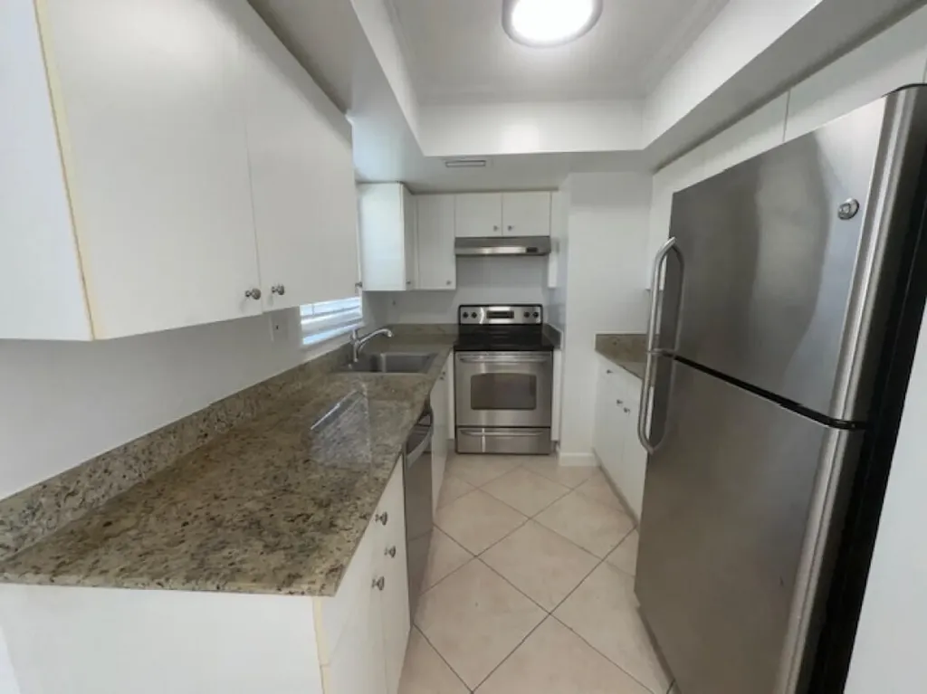 8 SE 19th Avenue Pompano Beach FL 33060
