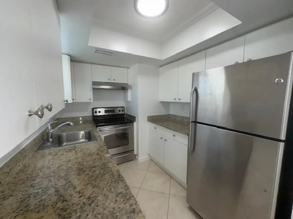 8 SE 19th Avenue Pompano Beach FL 33060