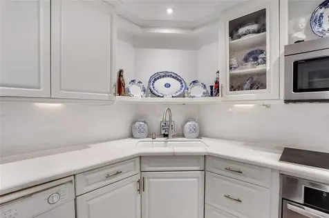 3233 NE 34th Street Fort Lauderdale FL 33308