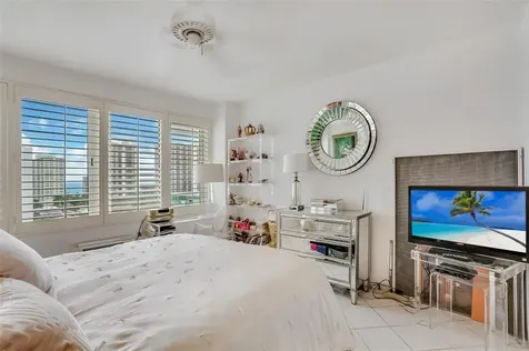 3233 NE 34th Street Fort Lauderdale FL 33308