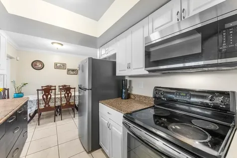5713 NW 84th Terrace Tamarac FL 33321
