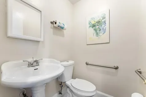 5713 NW 84th Terrace Tamarac FL 33321