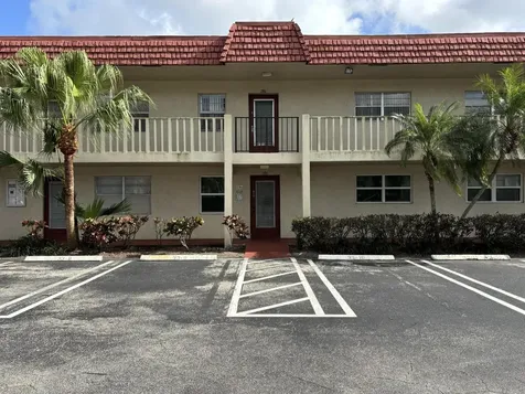 33 Abbey Lane Delray Beach FL 33446