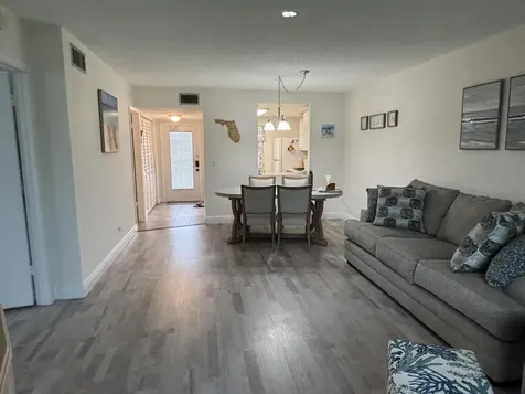 33 Abbey Lane Delray Beach FL 33446