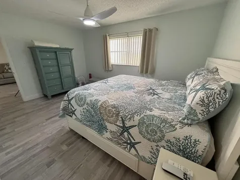 33 Abbey Lane Delray Beach FL 33446