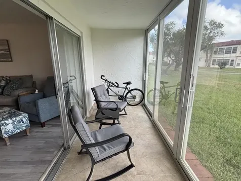 33 Abbey Lane Delray Beach FL 33446