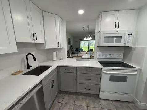 33 Abbey Lane Delray Beach FL 33446