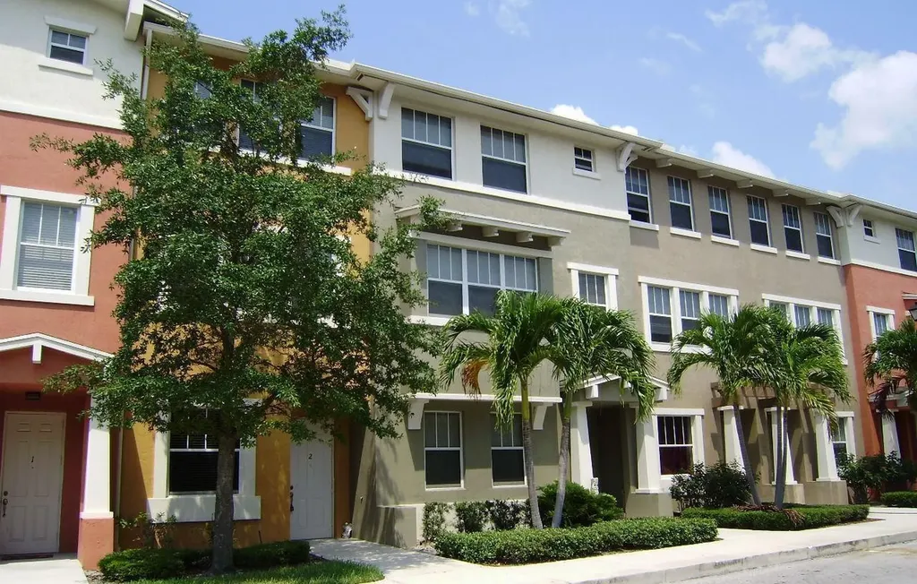 810 Marina Del Ray Lane West Palm Beach FL 33401