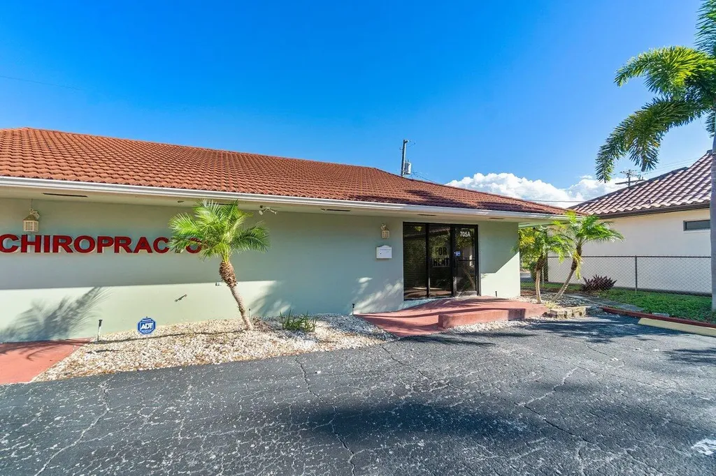 705 Park Avenue Lake Park FL 33403