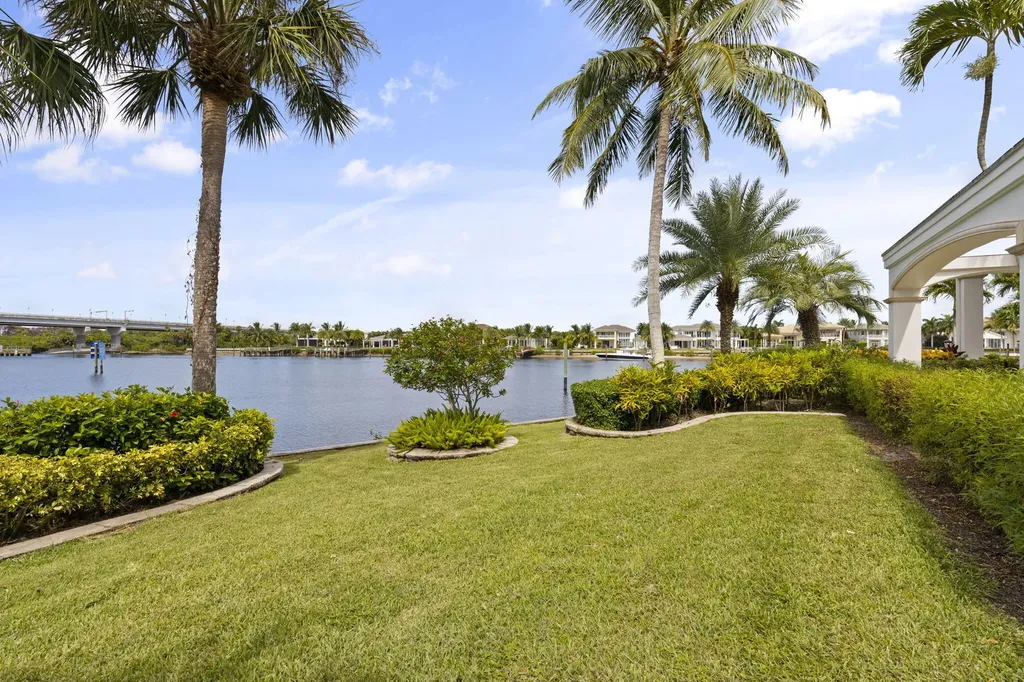 2435 Snook Trail Palm Beach Gardens FL 33410