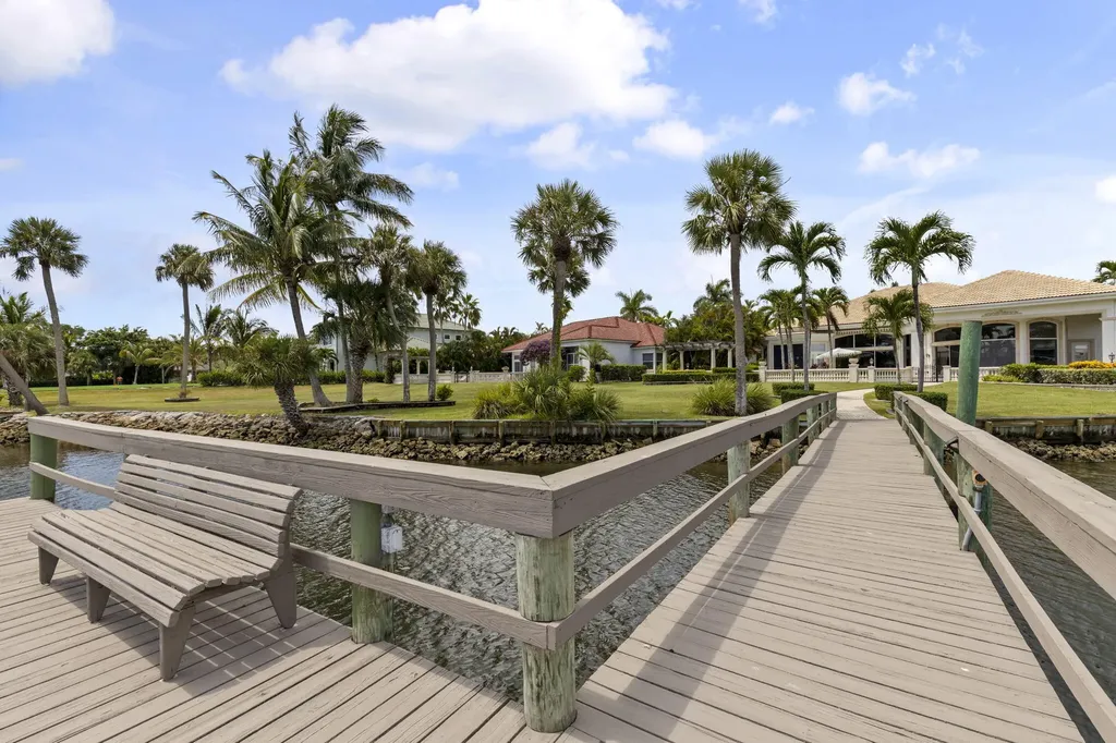 2435 Snook Trail Palm Beach Gardens FL 33410