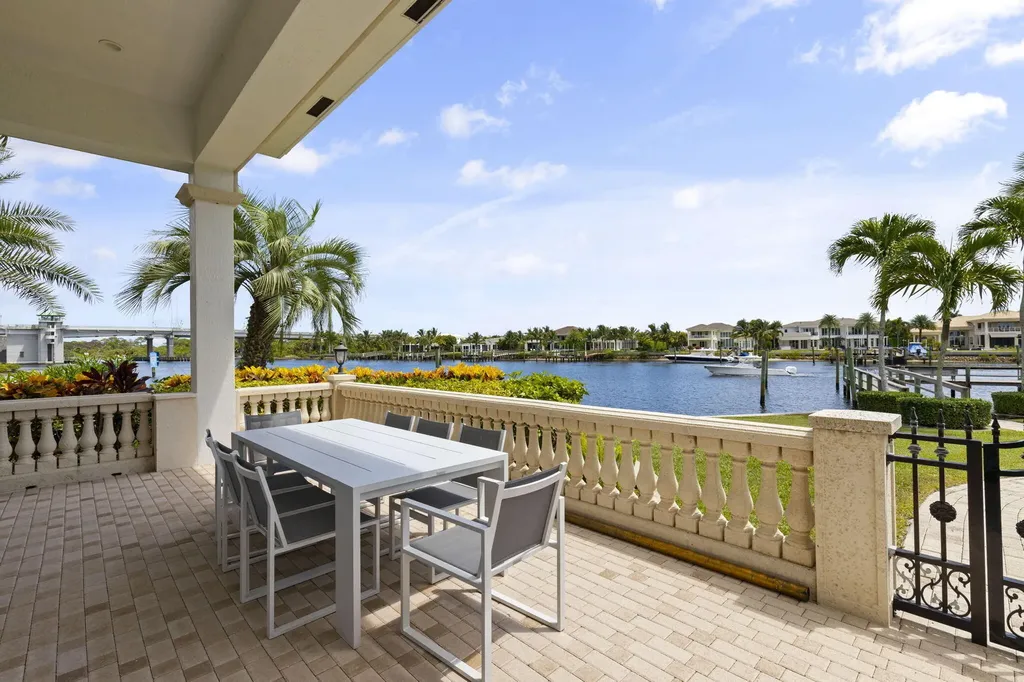 2435 Snook Trail Palm Beach Gardens FL 33410