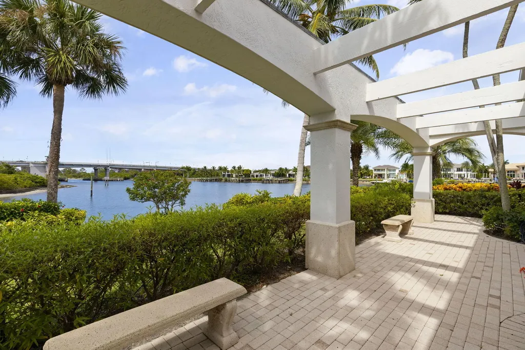 2435 Snook Trail Palm Beach Gardens FL 33410