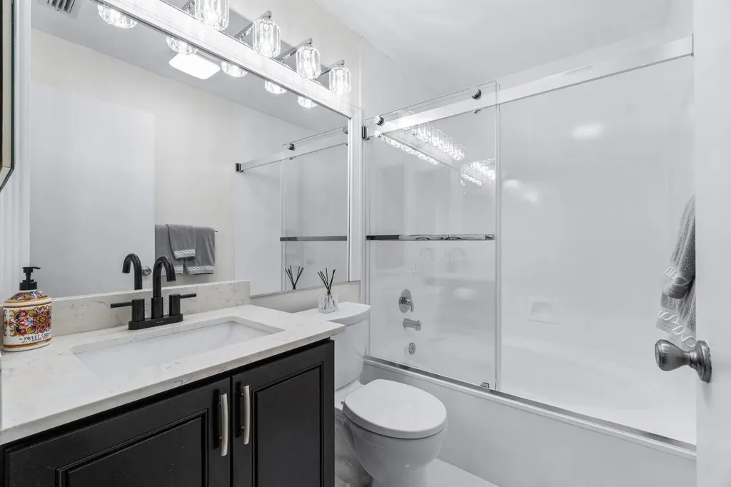 5120 Golfview Court Delray Beach FL 33484