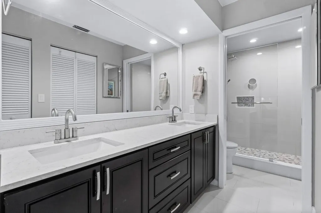 5120 Golfview Court Delray Beach FL 33484