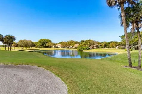 5120 Golfview Court Delray Beach FL 33484