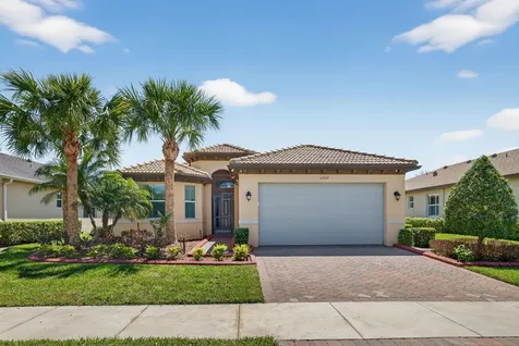 11379 SW Lake Park Drive Port St Lucie FL 34987