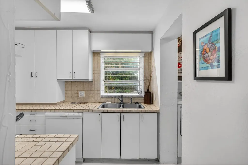 1720 SW 14th Street Fort Lauderdale FL 33312
