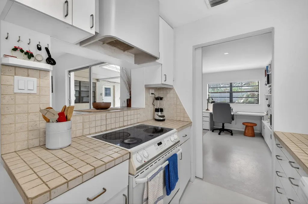 1720 SW 14th Street Fort Lauderdale FL 33312