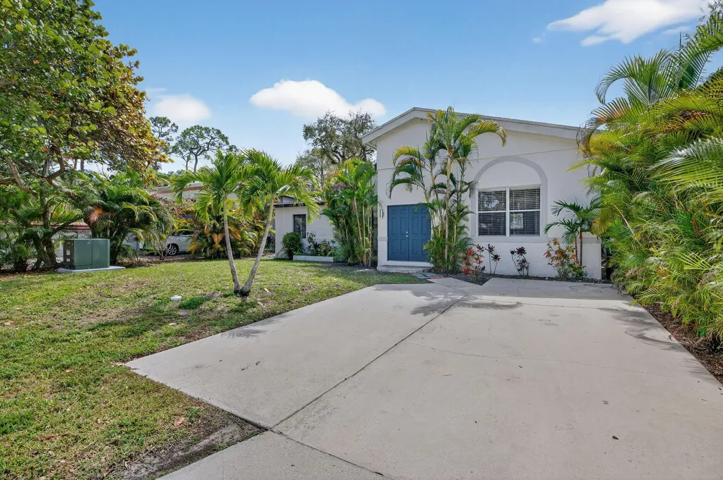 1720 SW 14th Street Fort Lauderdale FL 33312