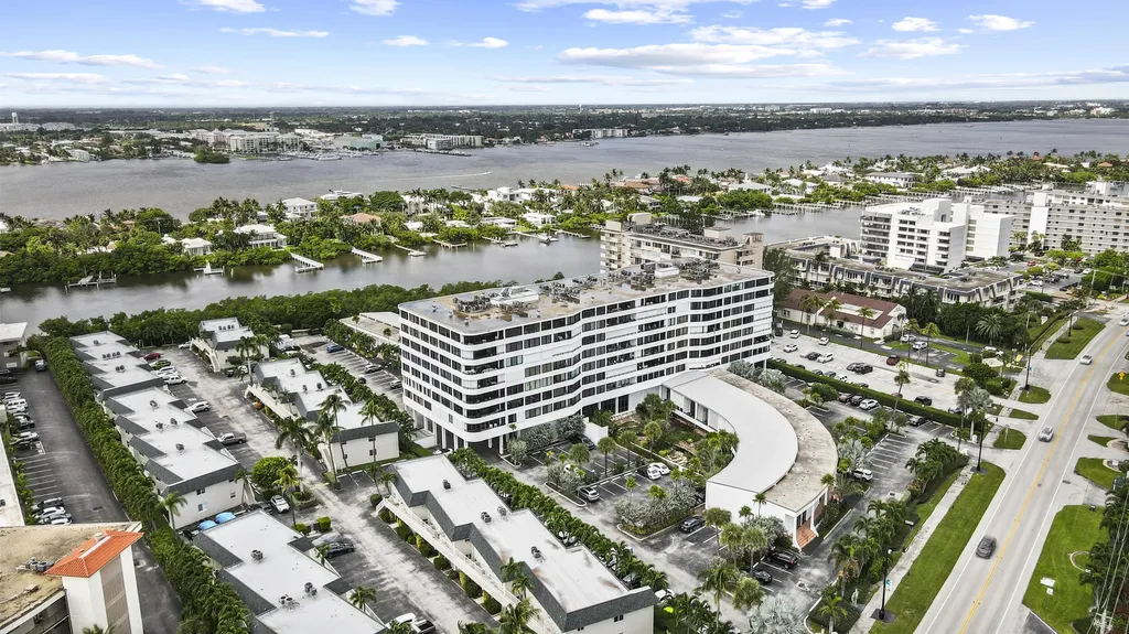 3589 S Ocean Boulevard South Palm Beach FL 33480