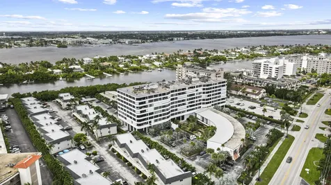 3589 S Ocean Boulevard South Palm Beach FL 33480