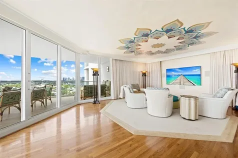 3055 Harbor Drive Fort Lauderdale FL 33316