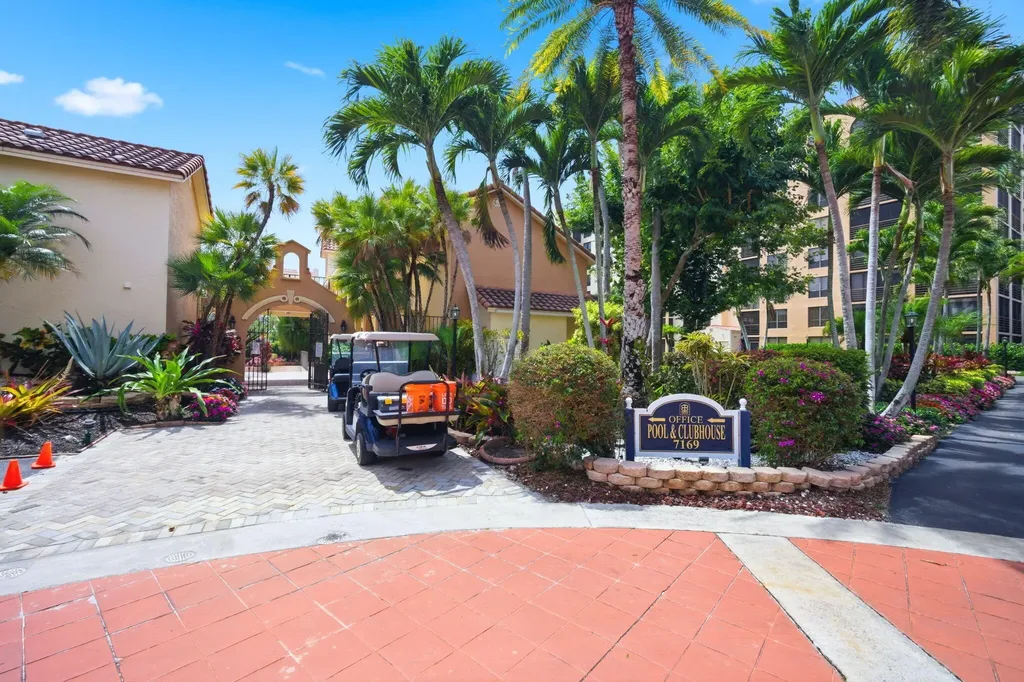7331 Panache Way Boca Raton FL 33433